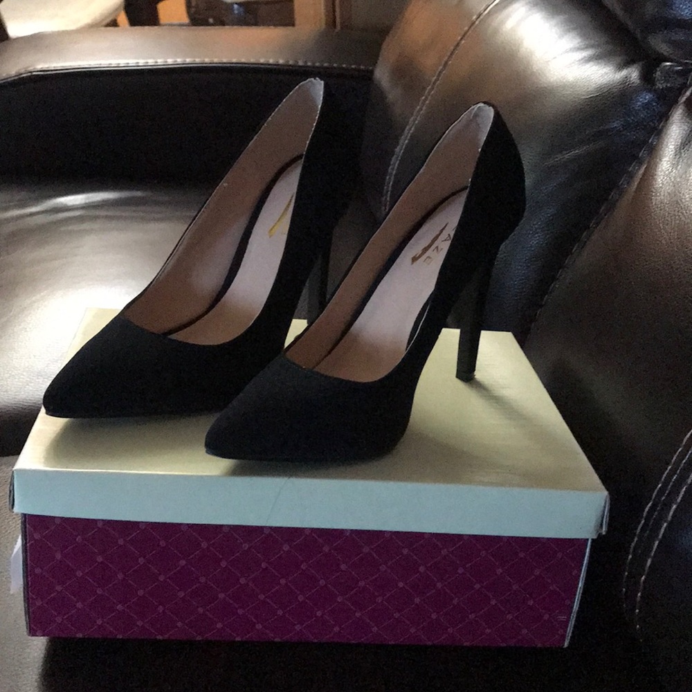 Black Heels .